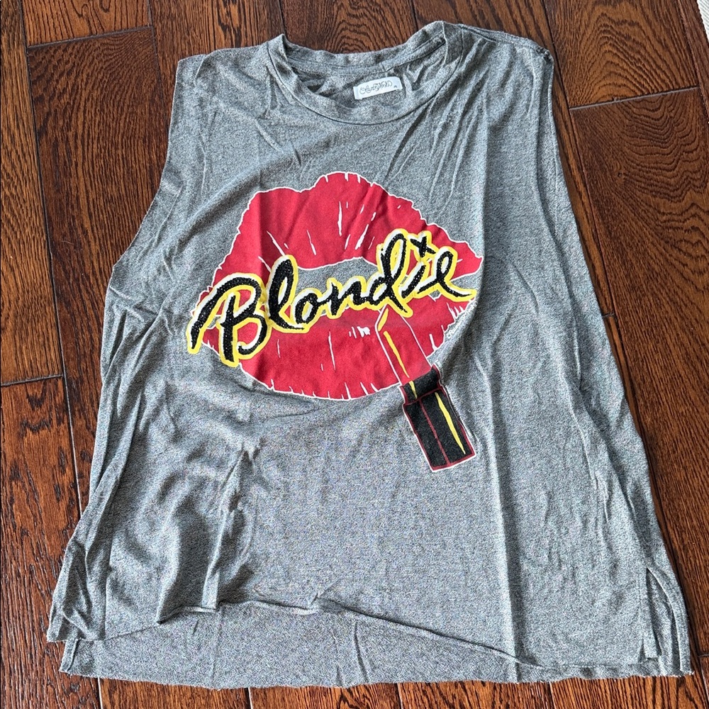 Lauren Moshi Gray Muscle Tank with Red Lip Graphic